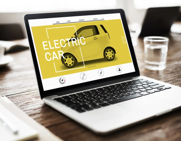 electric-car-ecology-technology-save-energy-concept (Web H)